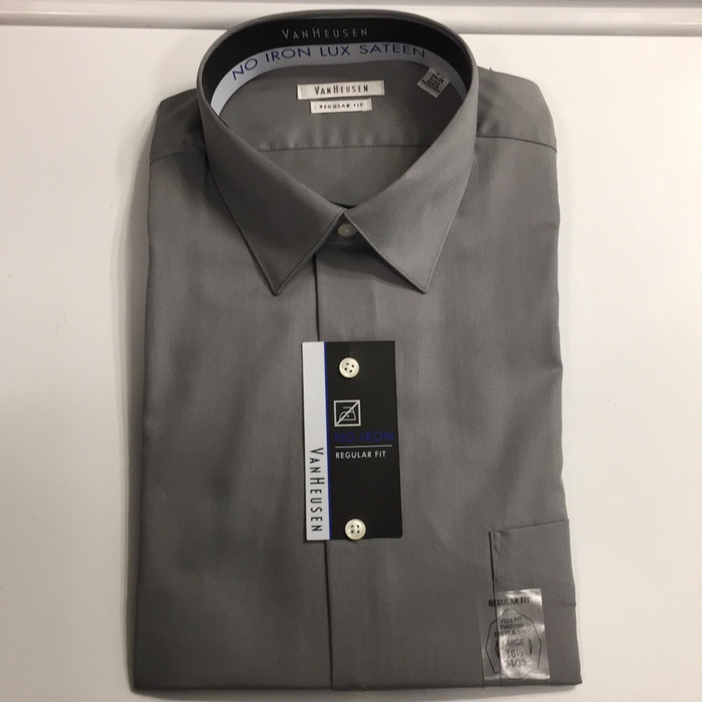 NEW - Van Heusen Mens Button Up Dress Shirt - Large
